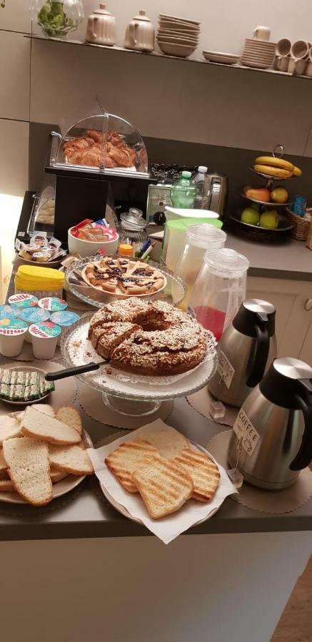 만토바 Accademia 21 B&B 외부 사진